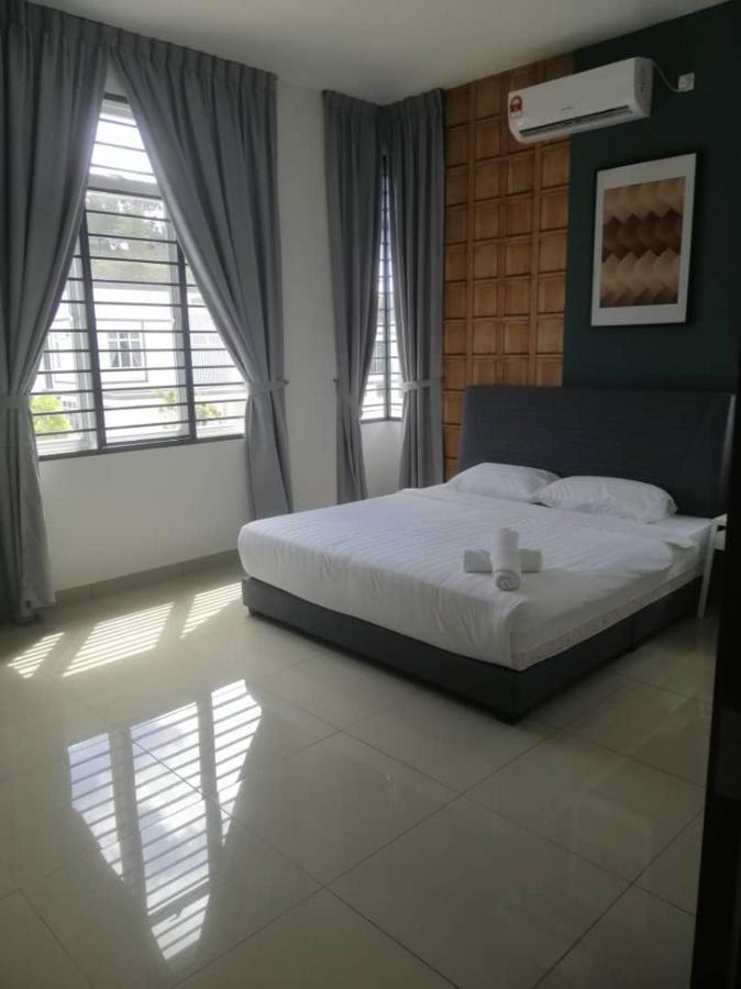 Johor Desaru Beach Bungalow Villas Kangkar Chemaran ภายนอก รูปภาพ