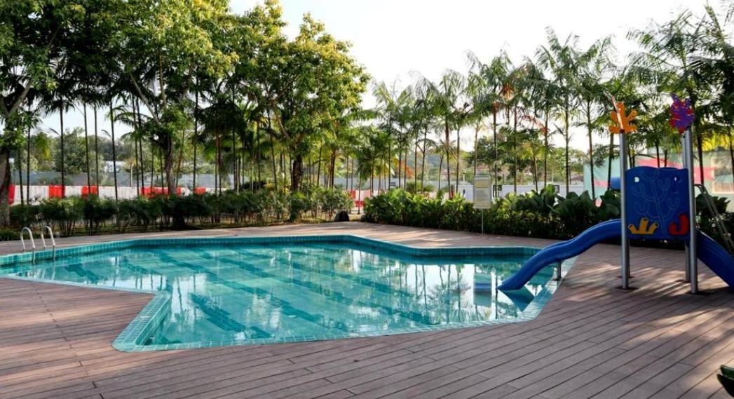 Johor Desaru Beach Bungalow Villas Kangkar Chemaran ภายนอก รูปภาพ