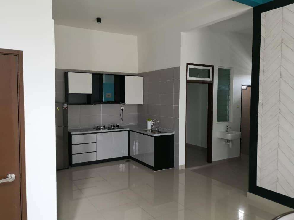 Johor Desaru Beach Bungalow Villas Kangkar Chemaran ภายนอก รูปภาพ
