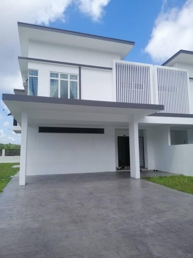 Johor Desaru Beach Bungalow Villas Kangkar Chemaran ภายนอก รูปภาพ