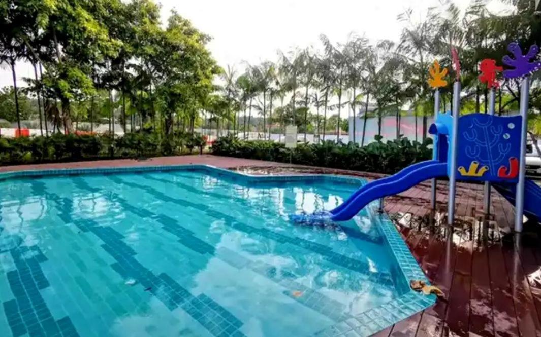 Johor Desaru Beach Bungalow Villas Kangkar Chemaran ภายนอก รูปภาพ