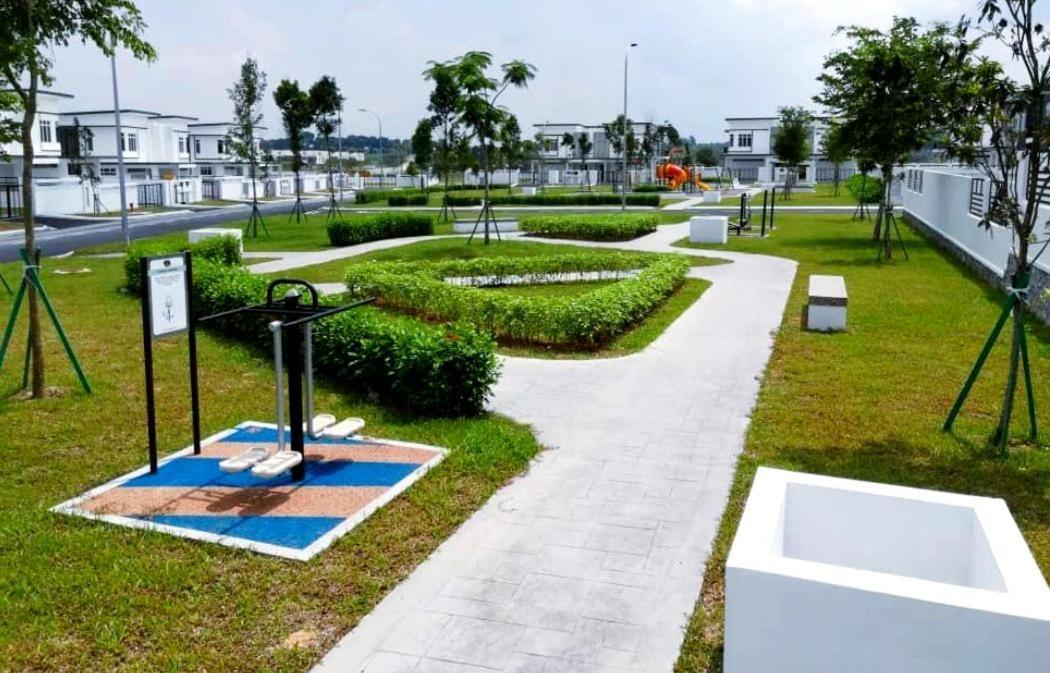 Johor Desaru Beach Bungalow Villas Kangkar Chemaran ภายนอก รูปภาพ