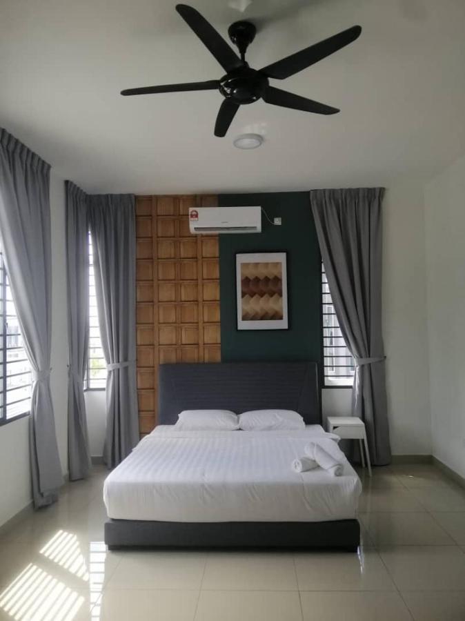 Johor Desaru Beach Bungalow Villas Kangkar Chemaran ภายนอก รูปภาพ
